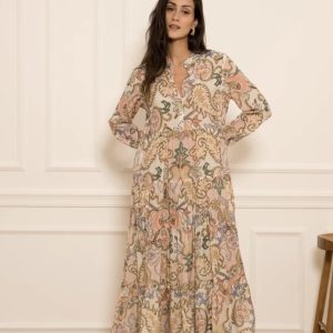 Silkkiviskoosimekko